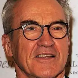 Larry Lamb net worth