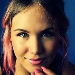 Becca Lammin net worth