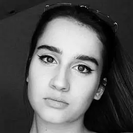 Amber Lansberry net worth