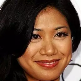 Liza Lapira net worth