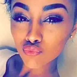 Alix Lapri net worth