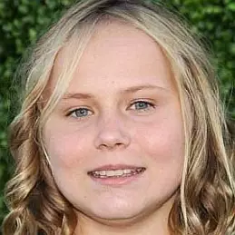 Maria Lark net worth