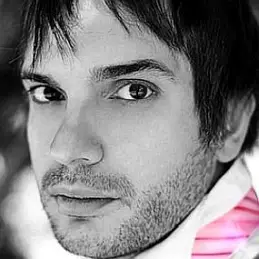 Alex Larke net worth