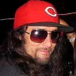 Sunny Ledfurd net worth