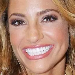 Jennifer Nicole Lee net worth