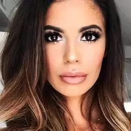 Laura Lee net worth
