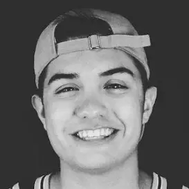 LegitLooksForLife net worth