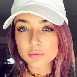 Crystal Leigh net worth