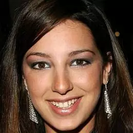 Vanessa Lengies net worth