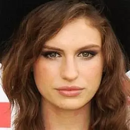 Tali Lennox net worth