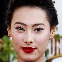 Isabella Leong net worth