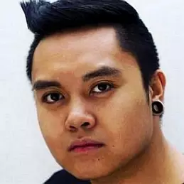 Ray Ligaya net worth