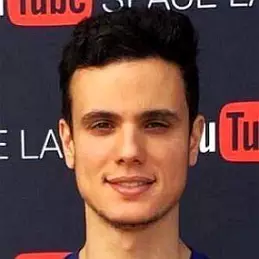 Shai Lighter net worth