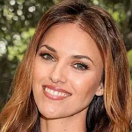 Helen Lindes net worth