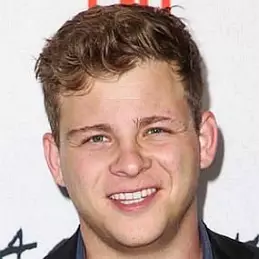 Jonathan Lipnicki net worth