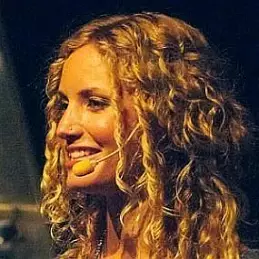Suzannah Lipscomb net worth