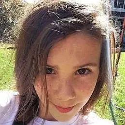 Simply Liv net worth