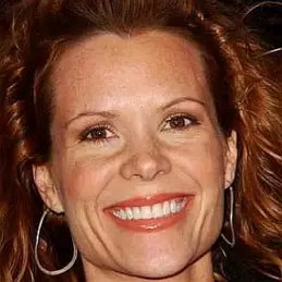 Robyn Lively net worth
