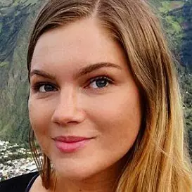 Mari Llewellyn net worth