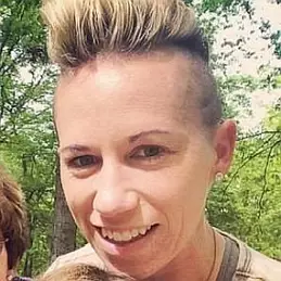Joanna Lohman net worth