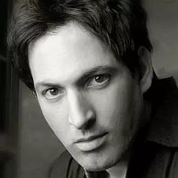 Oscar Lopez net worth