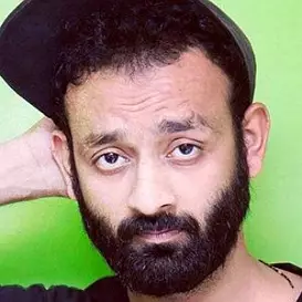 Nikunj Lotia net worth