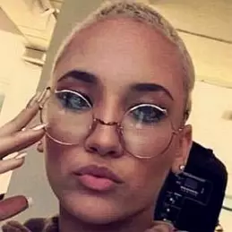 Lauren Alice Love net worth