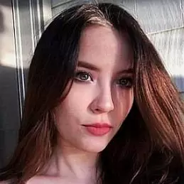 Nicole Love net worth