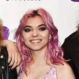 Rena Lovelis net worth