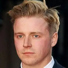 Jack Lowden net worth
