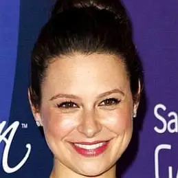 Katie Lowes net worth