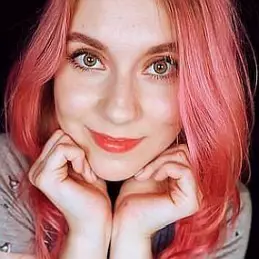 Darya Lozhkina net worth