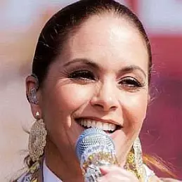 Lucero net worth