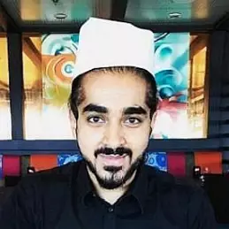 Evan Luthra net worth