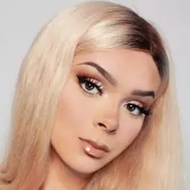 Samantha Lux: Top 10 Must-Know Facts About YouTuber | FamousDetails