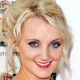 Evanna Lynch net worth