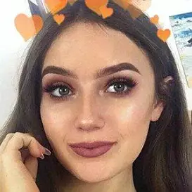 Hannah Lyne net worth