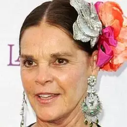 Ali MacGraw net worth