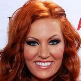 April Macie net worth