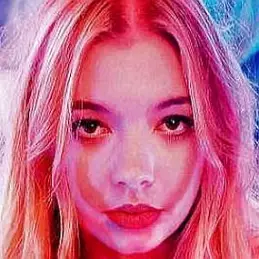 Becca Macintyre net worth