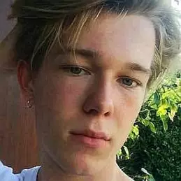 Aaron Mackay net worth