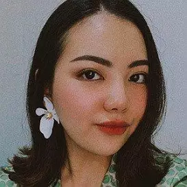 Listia Magdalena net worth