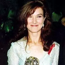 Valerie Mahaffey net worth