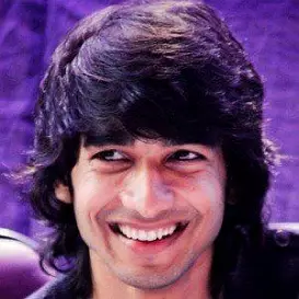 Shantanu Maheshwari net worth