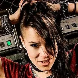 Jen Majura net worth