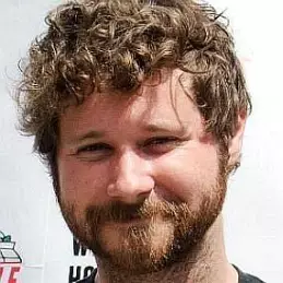 Dan Mangan net worth