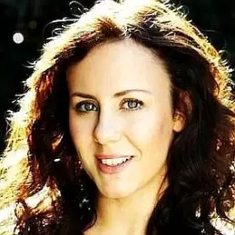 Lara Jean Marshall net worth