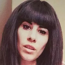 Elizabeth Martinez net worth