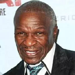 Floyd Mayweather Sr. Net Worth 2026: Money, Salary, Bio CelebsMoney
