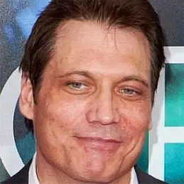 Holt McCallany net worth